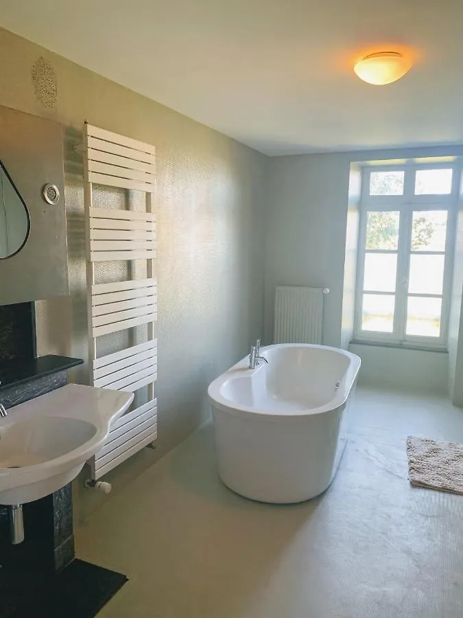 Chateau De La Combe Suites La Celle  France