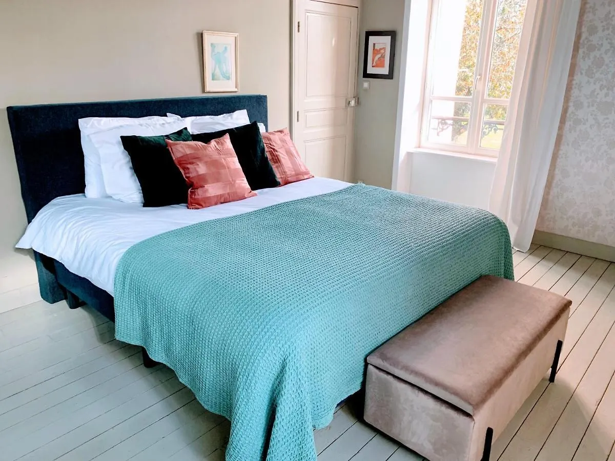 Bed & Breakfast Chateau De La Combe Suites La Celle